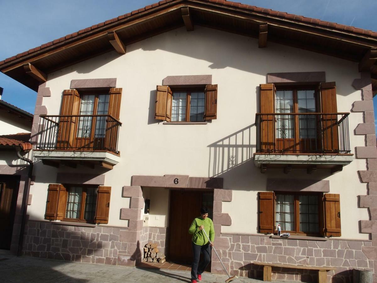 Casa Rural Txolinenea Guest House Lantz Exterior photo